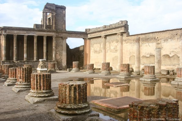 Pompeii_Basilica_3