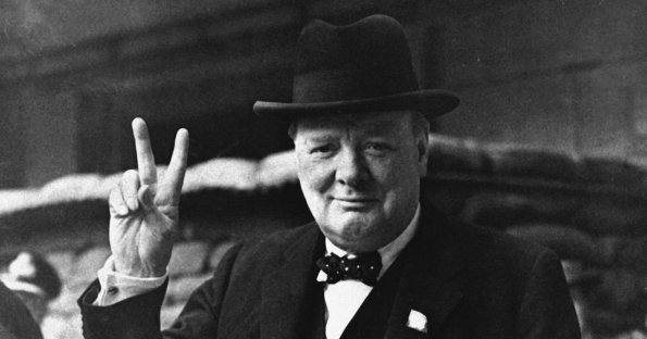 churchill-v-for-victory-ap410827011